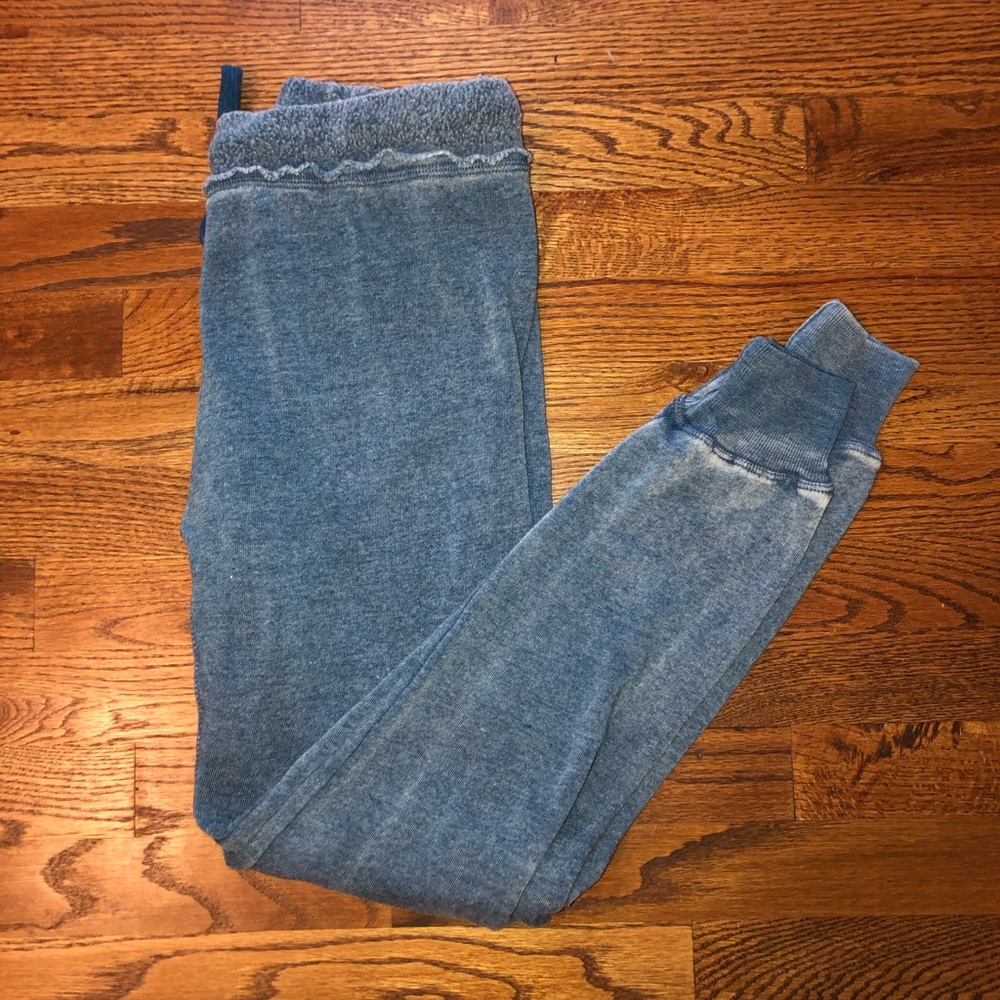 Vintage Havana’s super soft joggers